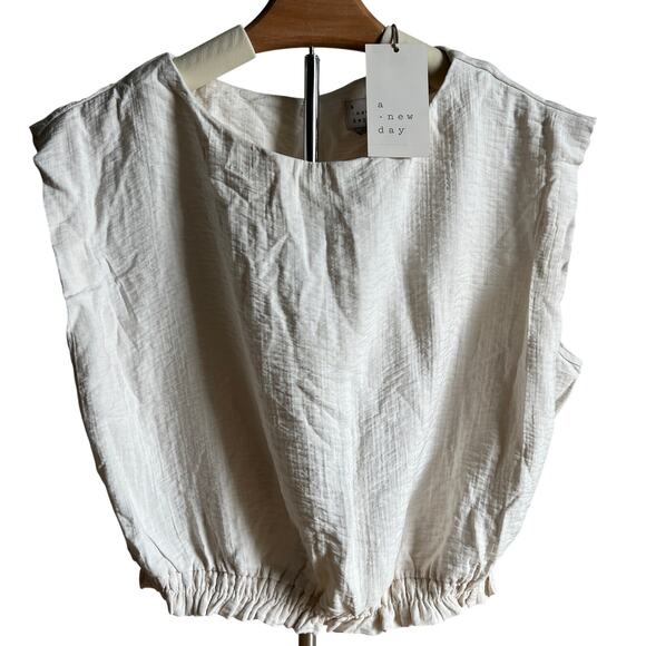 A New Day Women's Cream Extended Shoulder Tank Top - Size Medium - NWT - Picture 1 of 8